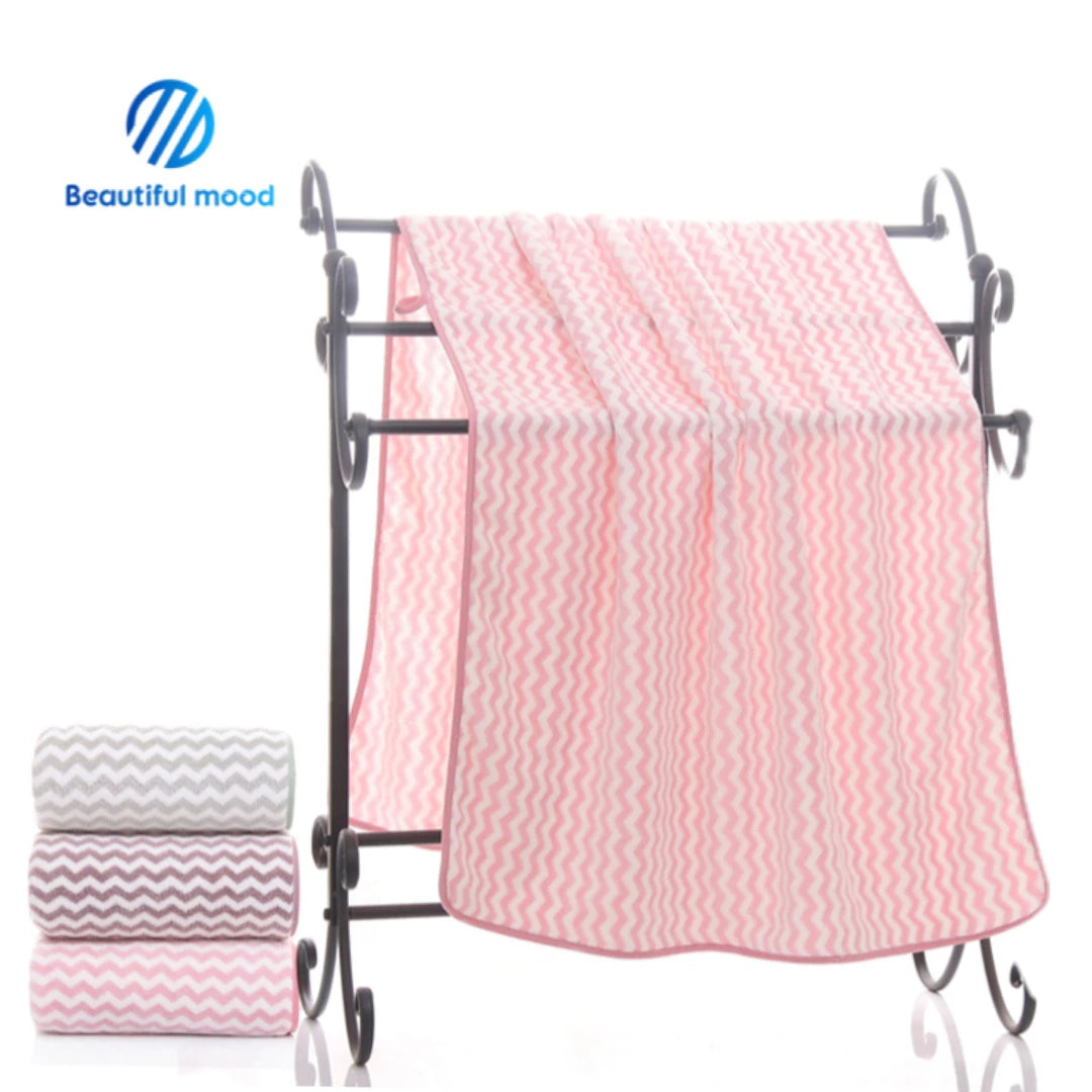 100% Microfiber Coral Velvet Bath Towel for Adults and Children 35*75cm & 70*140cm Woven Logo Pattern for Home Use