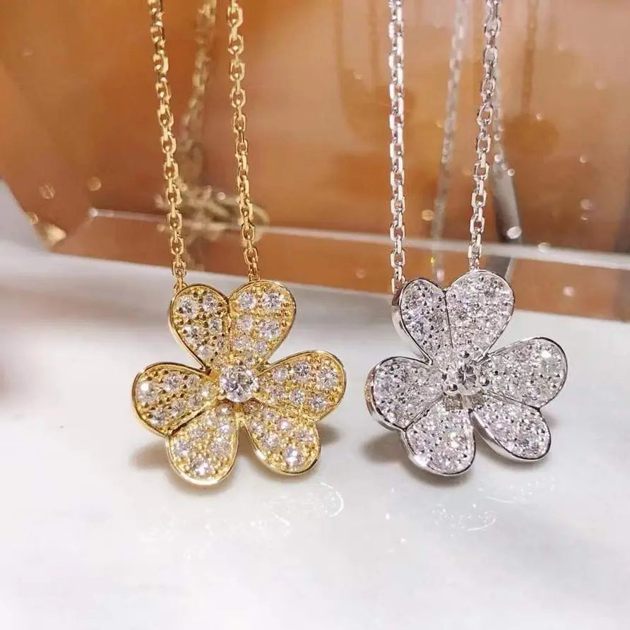 2024 New  Design  Titanium Steel Necklace Versatile and Simple Elegance Women's Collarbone Necklace for Women