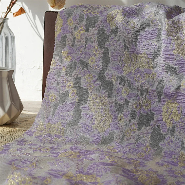 127g Yarn-dyed Gold Embossed Semi-permeable Fashion Jacquard Fabric Floral Non Woven Wallpaper